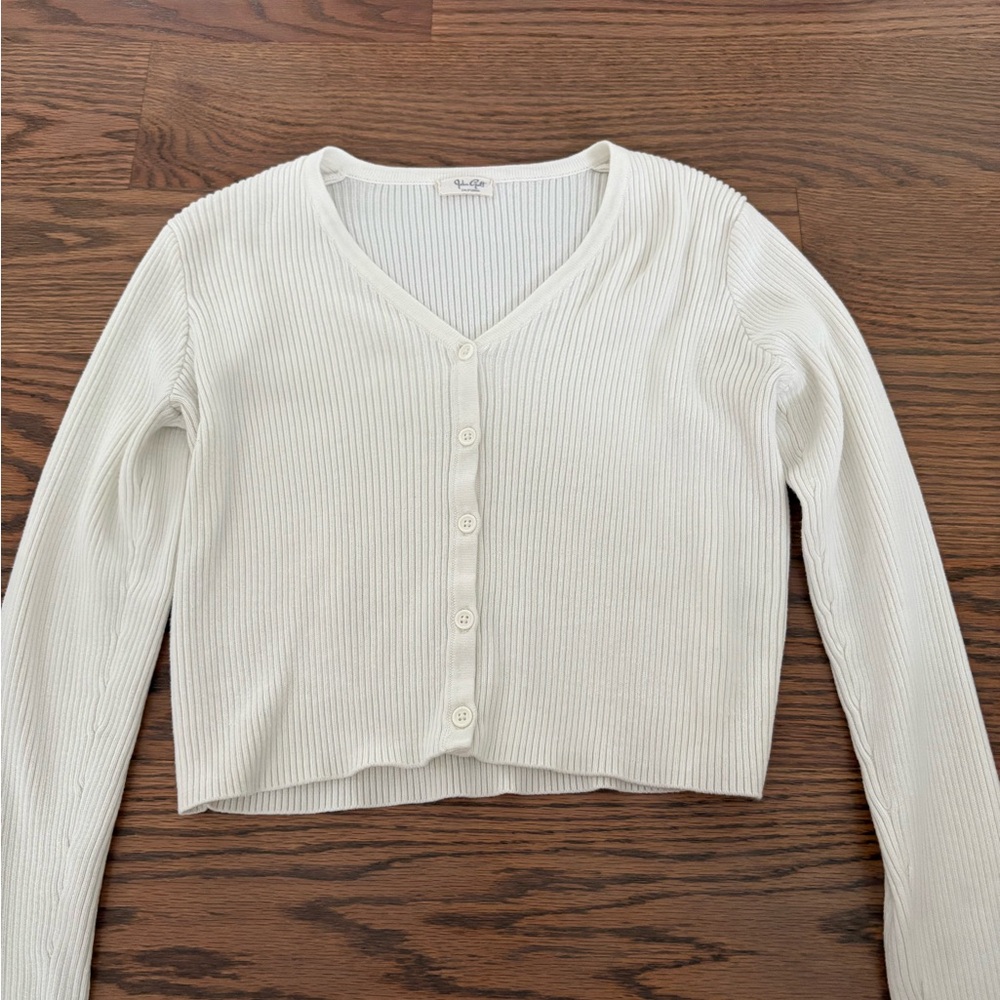 Brandy Melville cropped sweater button up